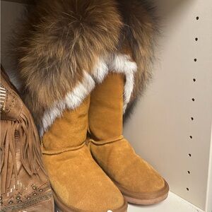 Women's Tan Fur-Lined Boots